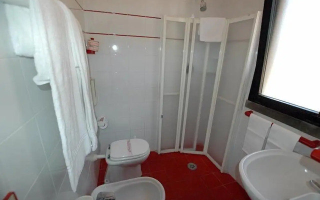 Hotel Crystal & Residence