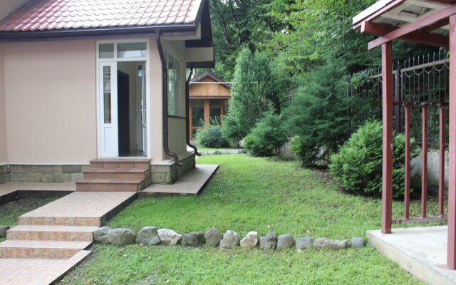 Dom Otdykha Na Krasnoy Polyane Guest House