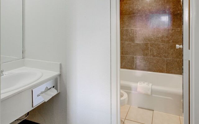 Clarion Pointe Downtown Gatlinburg