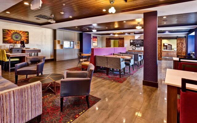 Holiday Inn Express Hutchinson by IHG