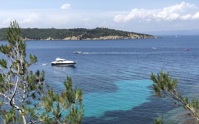 Cozy Holiday Home in Cogolin With Heated Pool