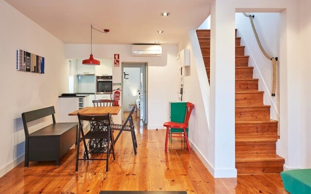 Authentic Apartment in Alfama With Terrace