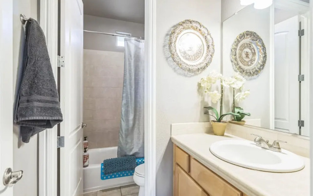 Beautiful Sunsets at 3BR Villa in Reno