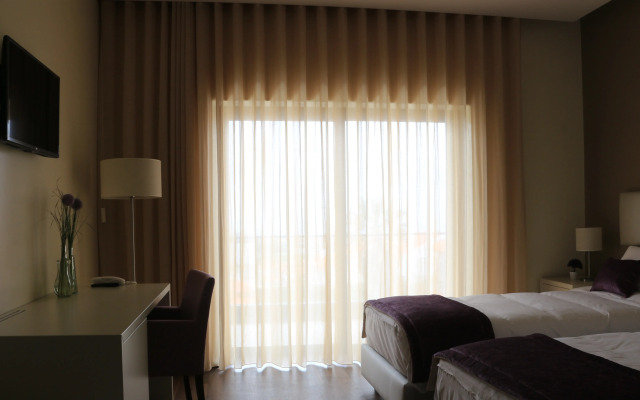 Monte Lírio Hotel