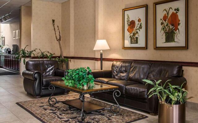 American Inn & Suites Waterford