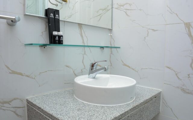 Cozy Living 1Br At Grand Kamala Lagoon Apartment