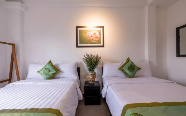 Purple Hue Charming Riverside Hotel – Guest Rooms – Hue