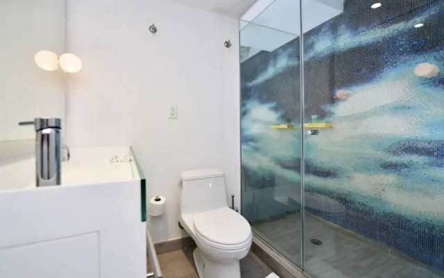 Miami World Rental - Mondrian 808