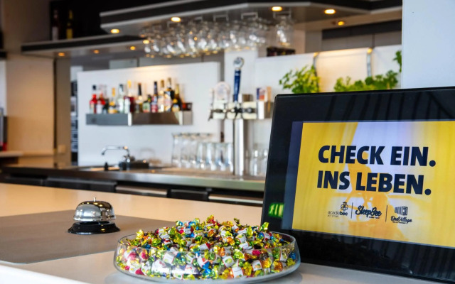 [Bee]Village Messehotel Hannover-Laatzen.