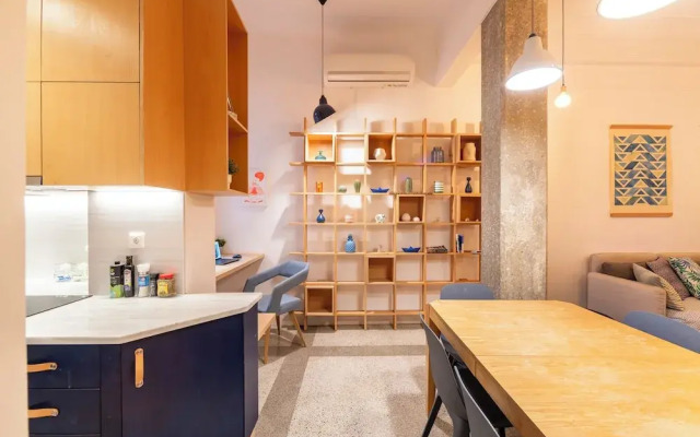 Historic 2BR Oasis in Kolonaki