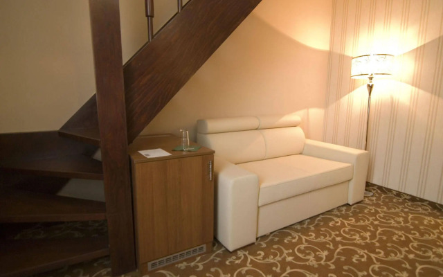 Golden Ball Club Hotel & Fitness