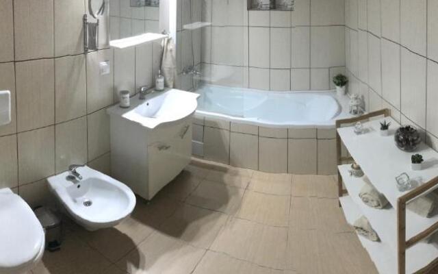 Apartament Toamnei