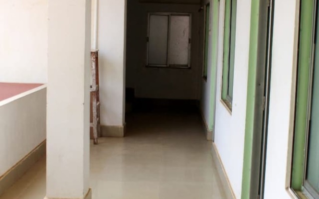 Goroomgo Somnath Rest House Puri