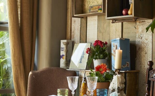 The Pear Tree Inn