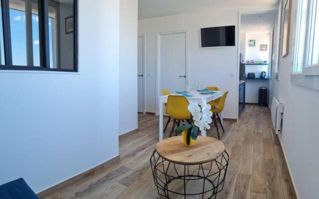 Paradis Bleu à 50 mètres de la mer- Parking