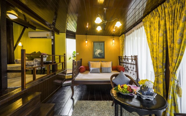Zantiis Ndol Villas