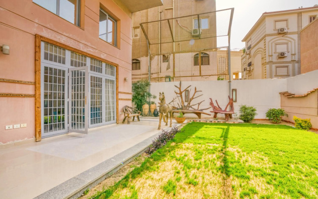 Elegant Hospitality - Garden Duplex