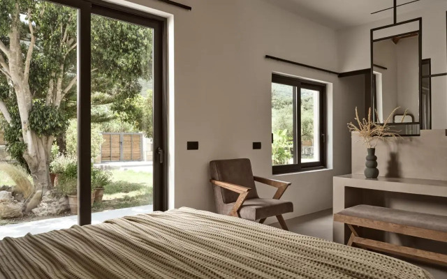 Yliessa - Luxury pool villa surrounded by nature