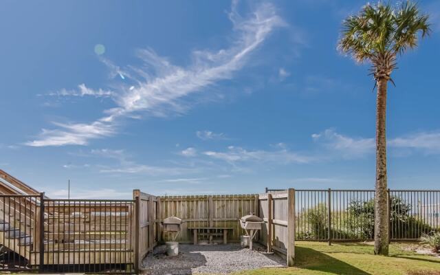 Clnd2101 4 Bedroom Condo