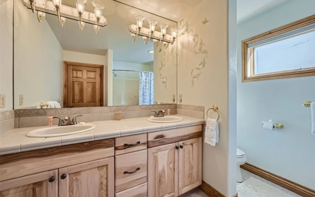 137 Rasor Drive 4 Bedroom Home by RedAwning