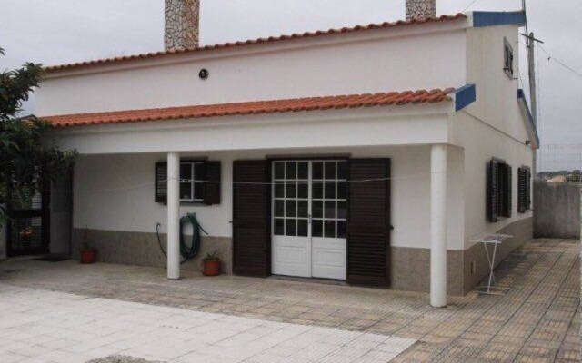 House With 2 Bedrooms in Carvoeira, With Wonderful Mountain View, Encl