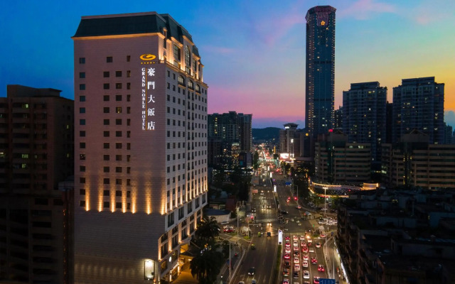 Grand Noble Hotel