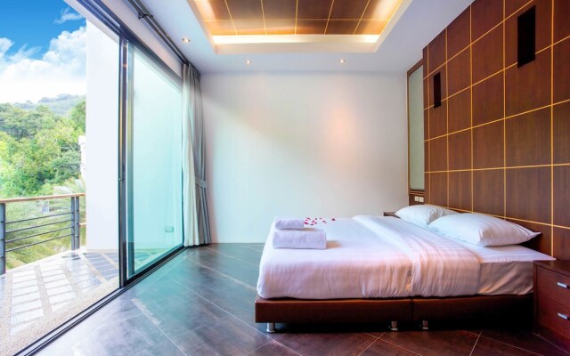 Luxury Pool Villa Kamala