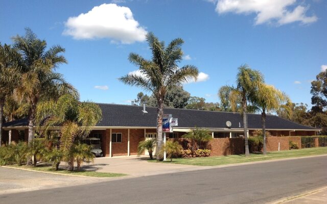 Sportsmans Motor Inn