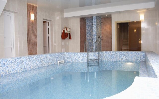 Lux Hotel