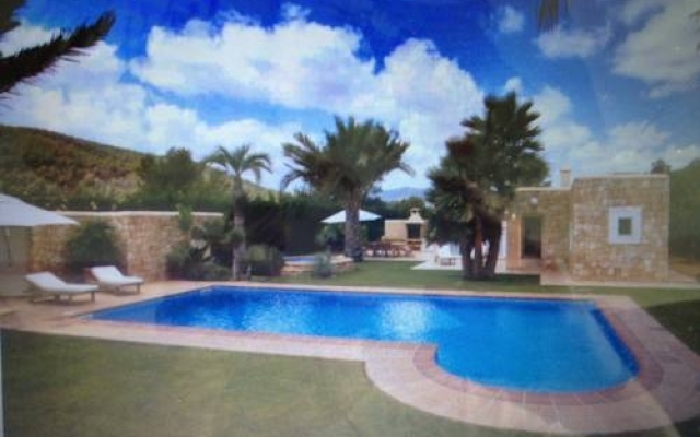 Luxury Villa en Km 5