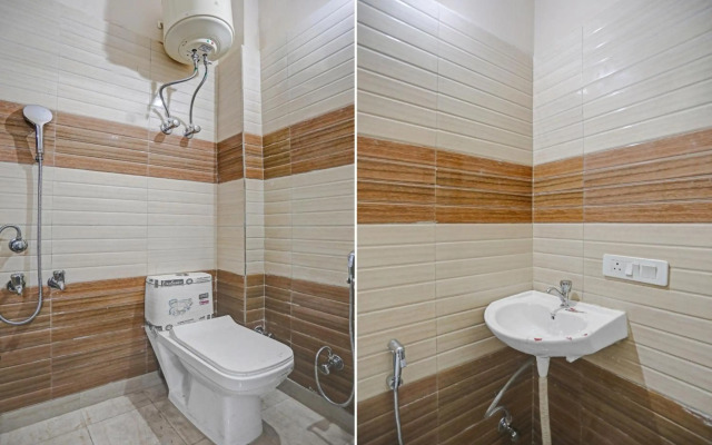 OYO Flagship 80629 Royal Tree