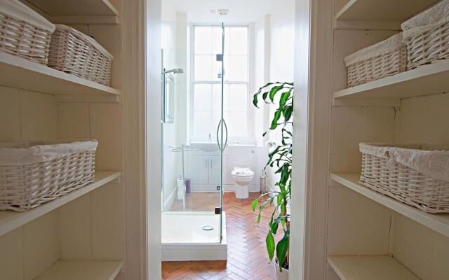 Old Town Castle Terrace 3 Bedroom Apartment