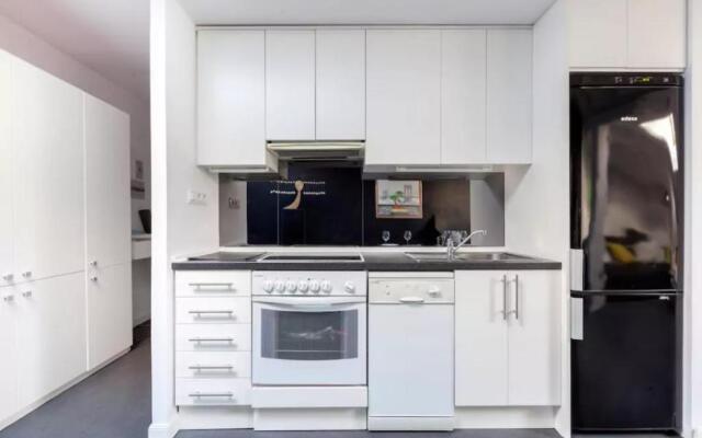 Cute Apartment In The Heart Of Madrid