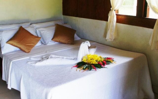 Alofa Beach Bungalows