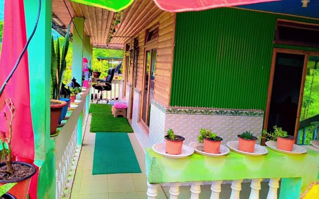 Poomong Homestay
