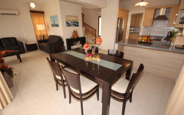 Vineland Holiday Villas