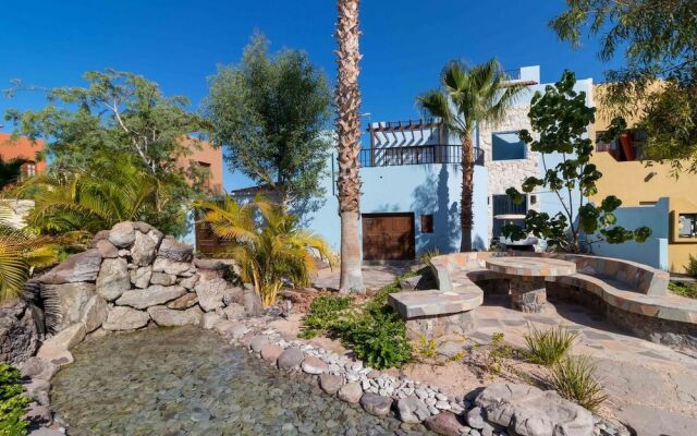 Agua Viva Jr. Suite by Casago