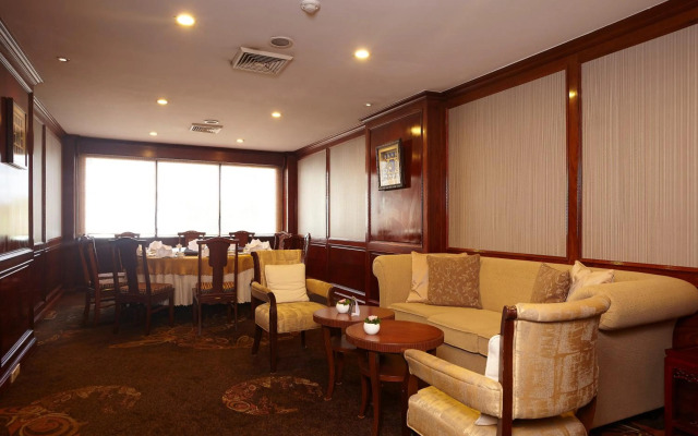 Lao Plaza Hotel
