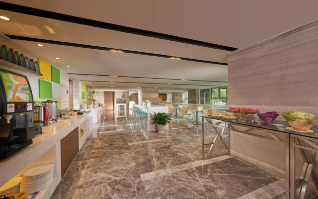 Holiday Inn Express Hangzhou Huanglong