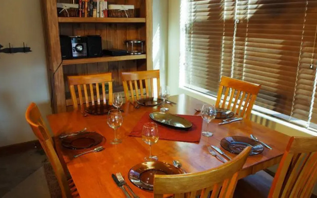 Fox Point by White Pines