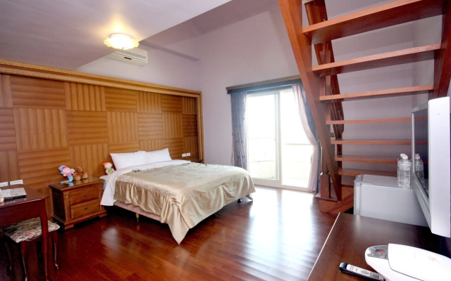 Aurora B&B