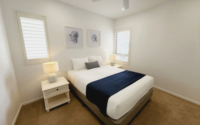 The Dunes Cotton Tree