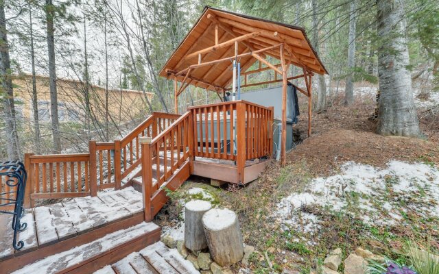 Dreamy Alpine Cabin w/ Hot Tub, Fireplace & More!