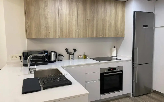 w Stylish 2BR w Sunny Terrace in Chueca