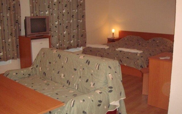 Family Hotel Central