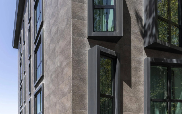 Upsuites Hotel