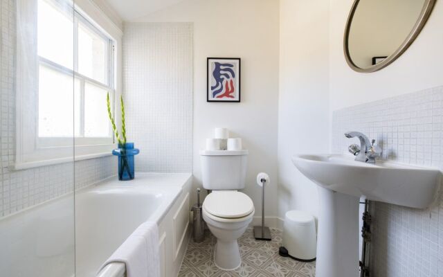 The Camberwell Secret - Alluring 3bdr House With Garden