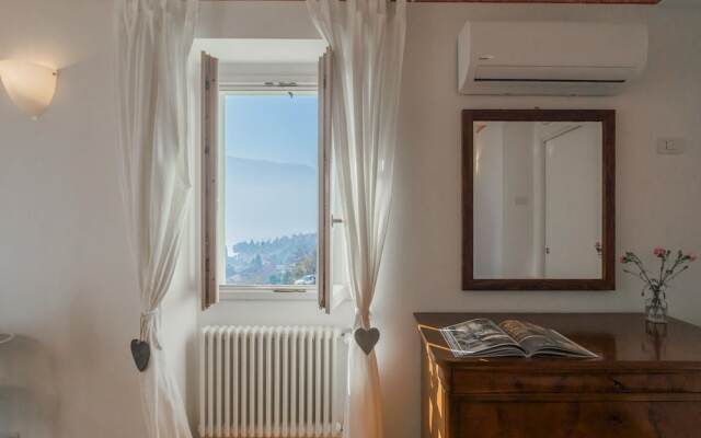 Giuliano s House - Amazing Lake View