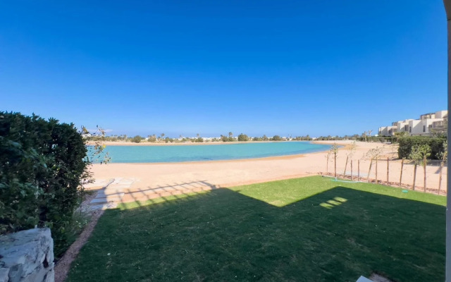 Xuru Stays I Genial 2 BDR w / Pool Access @ Cyan El Gouna