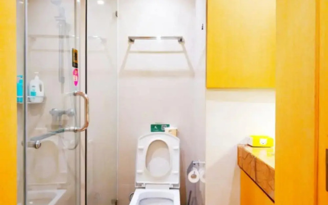 Bojing Hopson Plaza Apartment Hotel - Room 1803